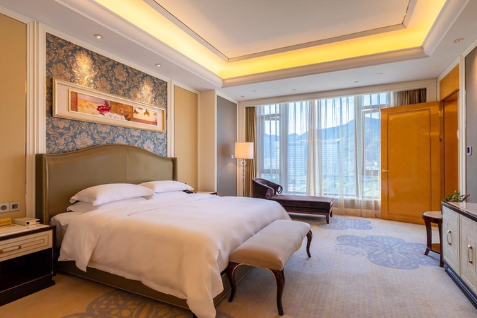 Imagen de la habitación del Hotel Oriental Ventura. Foto 16