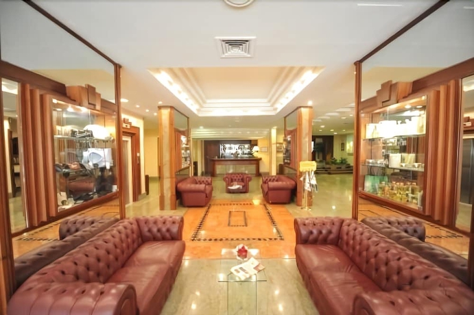 Imagen de los interiores del Hotel Orientale. Foto 15