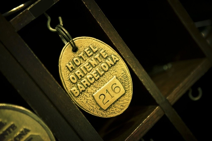 Imagen de los interiores del Hotel Oriente Atiram. Foto 14