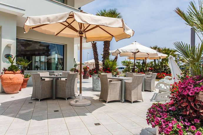 Imagen del bar/restaurante del Hotel Oriente, Cervia. Foto 6