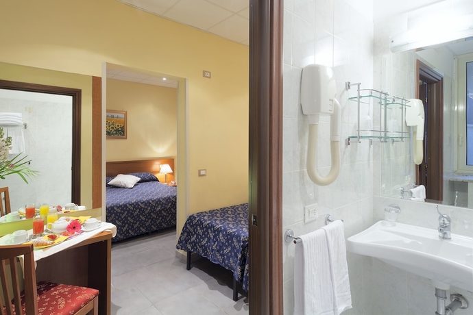 Imagen de la habitación del Hotel Oriente, Esquilino. Foto 5