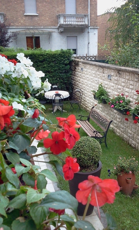 Imagen de los exteriores del Hotel Original. Foto 11