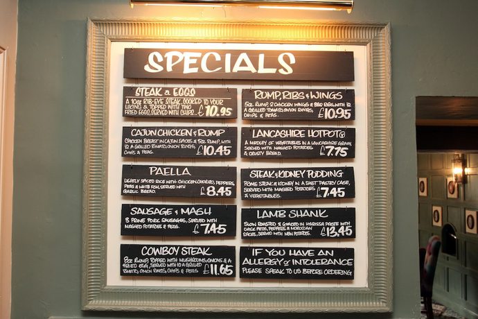 Imagen del bar/restaurante del Hotel Original White Hart, Ringwood by Marston\'s Inns. Foto 3