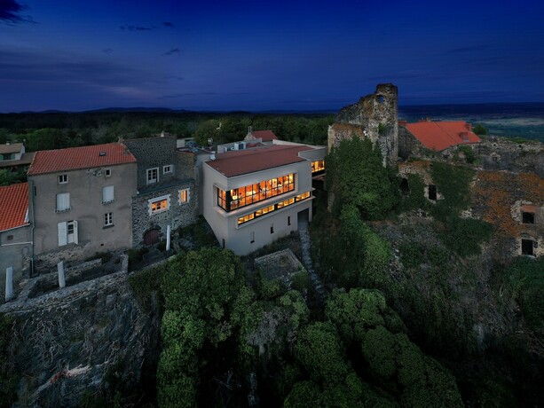 Imagen general del Hotel Origines par Adrien Descouls, The Originals Relais. Foto 1