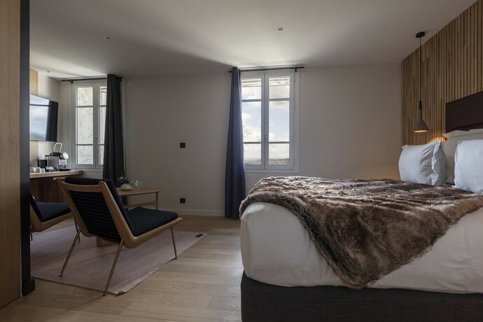 Imagen de la habitación del Hotel Origines par Adrien Descouls, The Originals Relais. Foto 12