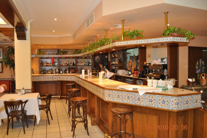 Imagen del bar/restaurante del Hotel Orihuela Costa Resort. Foto 4