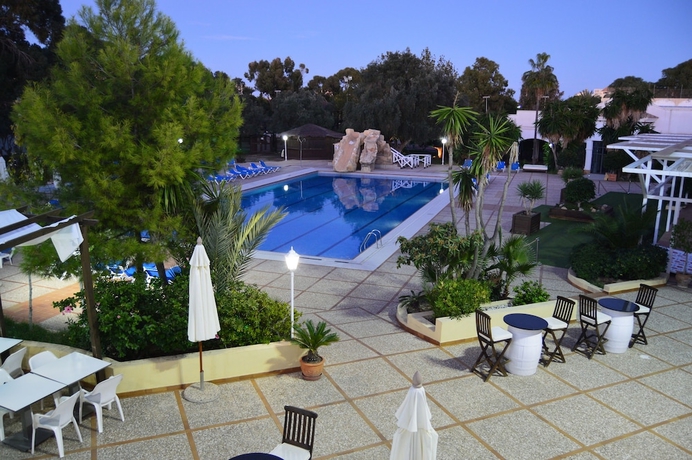 Imagen de la piscina del Hotel Orihuela Costa Resort. Foto 11