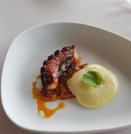 Imagen del bar/restaurante del Hotel Orillamar. Foto 8