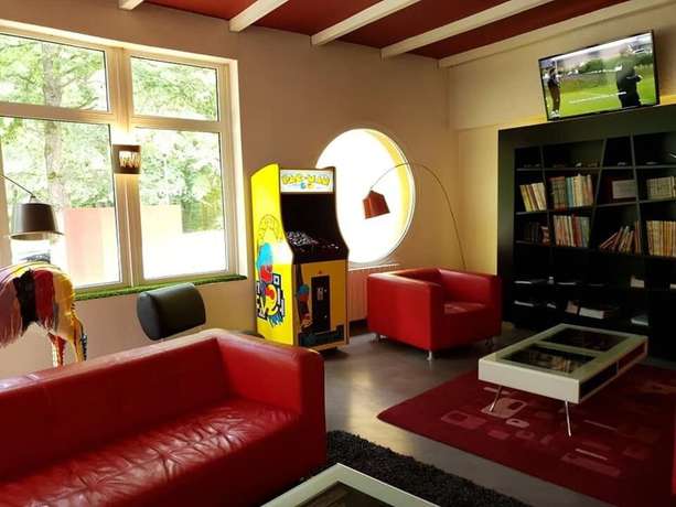 Imagen del bar/restaurante del Hotel Orion, Amn&eacute;ville. Foto 3