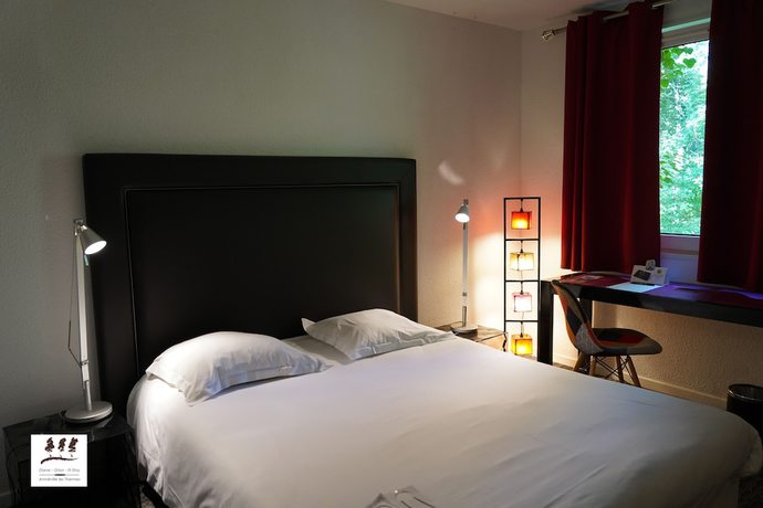 Imagen de la habitación del Hotel Orion, Amn&eacute;ville. Foto 19