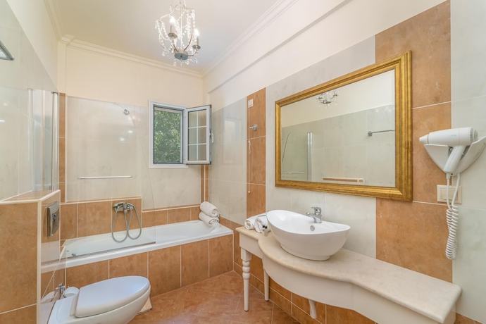 Imagen de la habitación del Hotel Orion, L&eacute;ucade. Foto 12