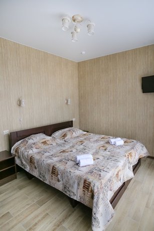 Imagen de la habitación del Hotel Orion Plus. Foto 6