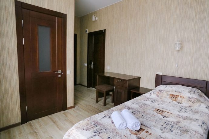 Imagen de la habitación del Hotel Orion Plus. Foto 8