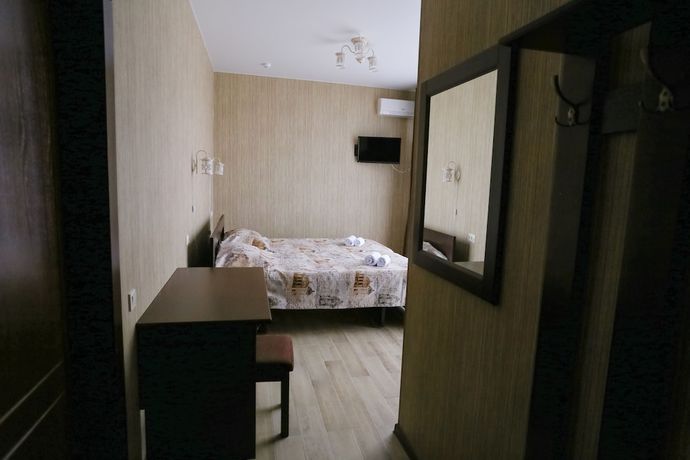 Imagen de la habitación del Hotel Orion Plus. Foto 16