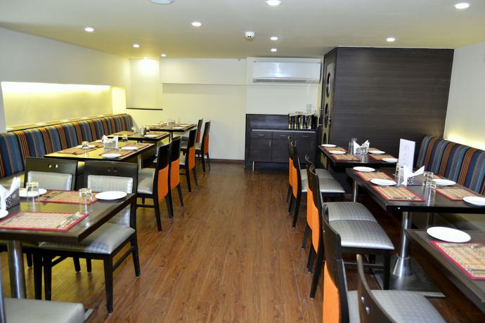 Imagen del bar/restaurante del Hotel Orion Premiere. Foto 5