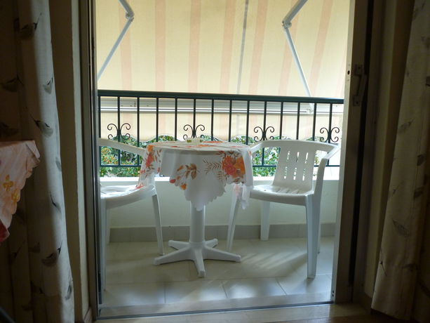 Imagen de la habitación del Hotel Orion Studios. Foto 13