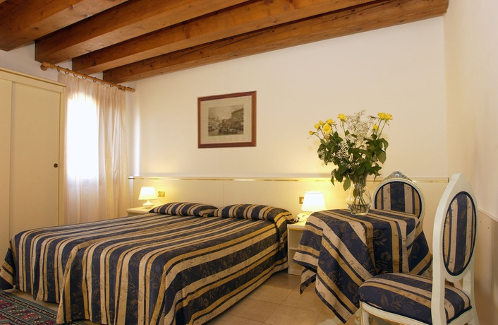 Imagen de la habitación del Hotel Orion, Venecia. Foto 5