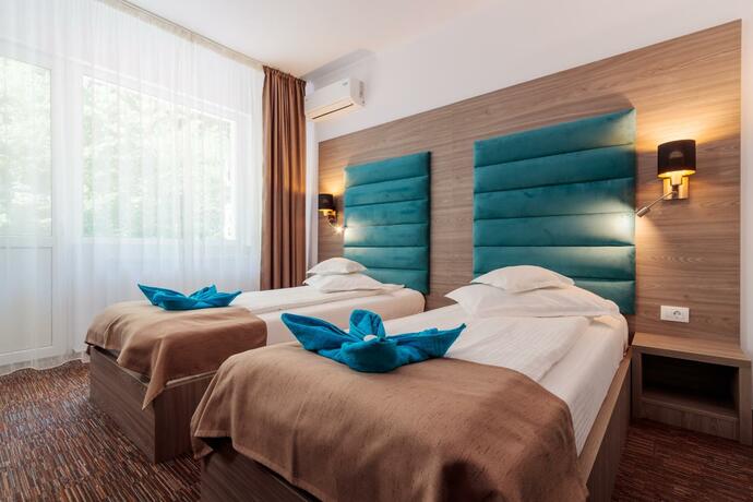 Imagen general del Hotel Orizont, Caciulata. Foto 6