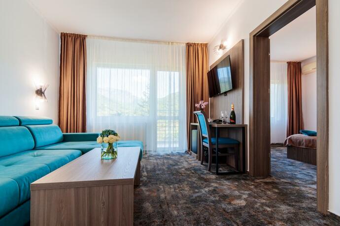 Imagen general del Hotel Orizont, Caciulata. Foto 7