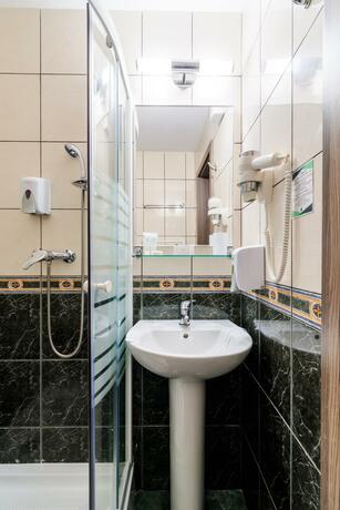 Imagen general del Hotel Orizont, Caciulata. Foto 8