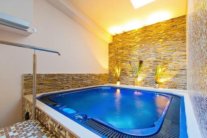 Imagen general del Hotel Orizont, Caciulata. Foto 38