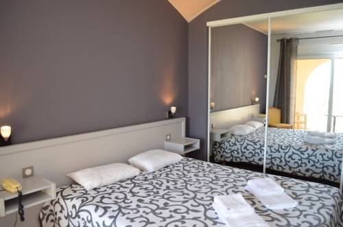 Imagen de la habitación del Hotel Orizonte. Foto 15