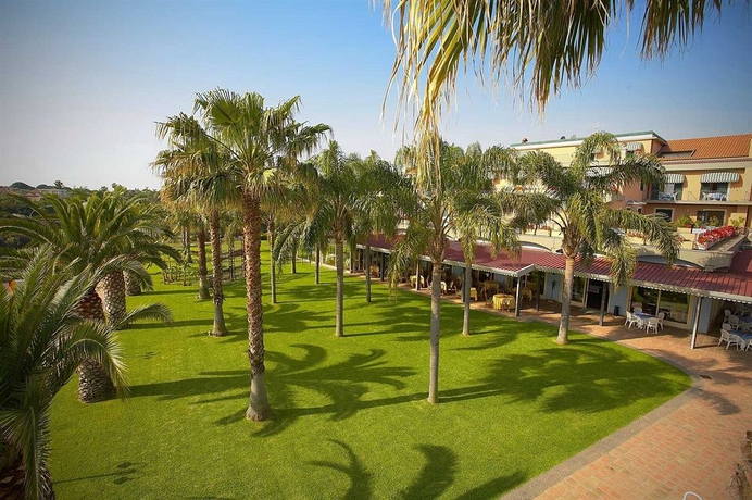 Imagen de los exteriores del Hotel Orizzonte, Acireale. Foto 7