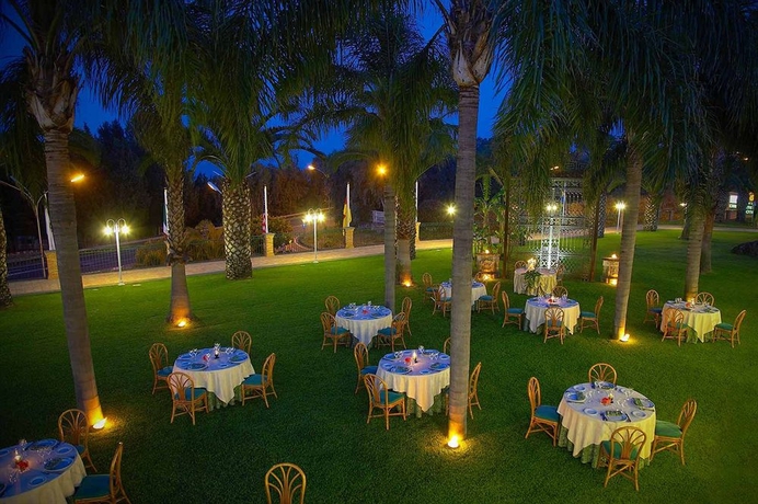 Imagen de los exteriores del Hotel Orizzonte, Acireale. Foto 10