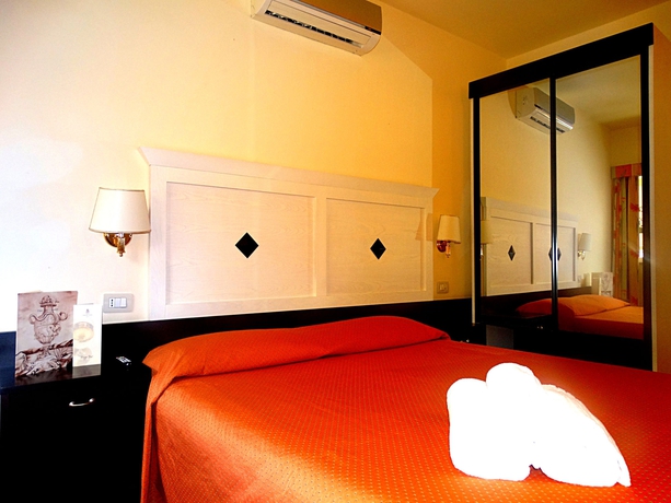 Imagen de la habitación del Hotel Orizzonte, Letojanni. Foto 6