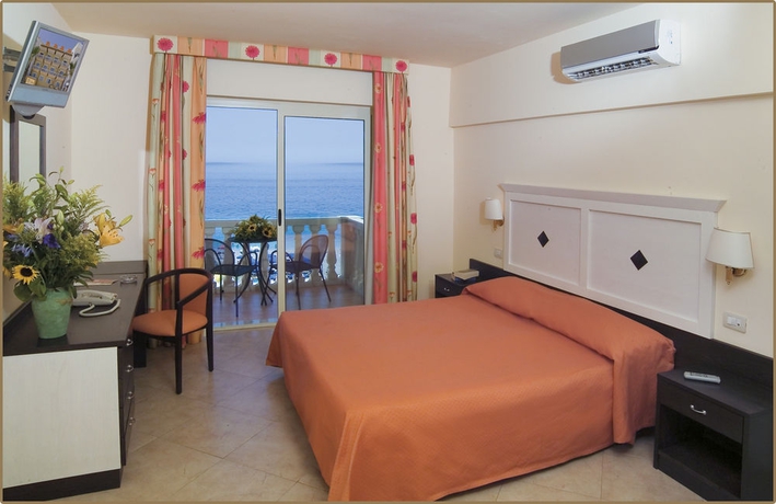 Imagen de la habitación del Hotel Orizzonte, Letojanni. Foto 9