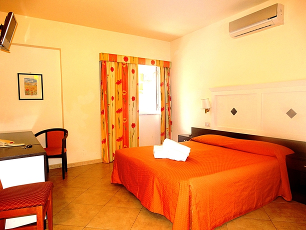 Imagen de la habitación del Hotel Orizzonte, Letojanni. Foto 14