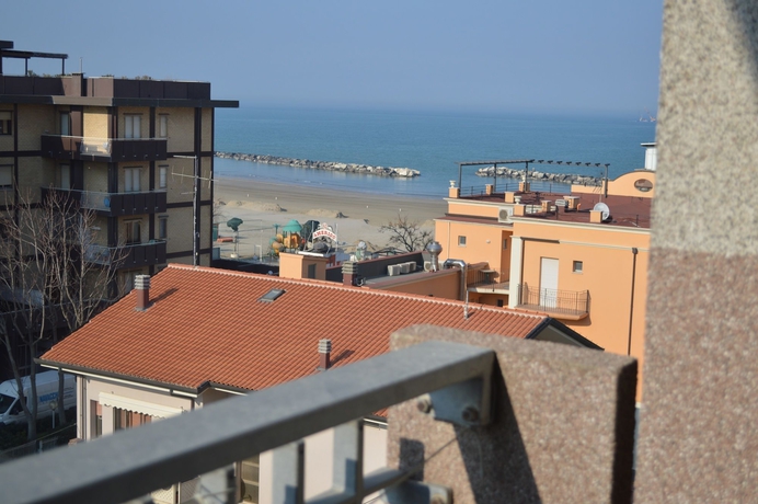 Imagen de los exteriores del Hotel Orizzonti. Foto 16
