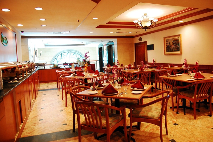 Imagen del bar/restaurante del Hotel Orkid. Foto 2