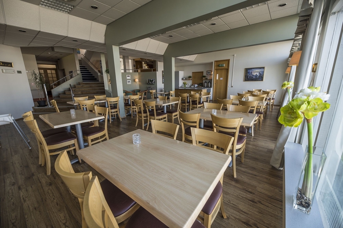 Imagen del bar/restaurante del Hotel Orkin. Foto 6