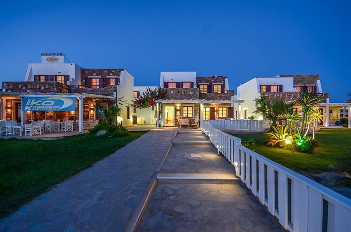 Imagen de los exteriores del Hotel Orkos Beach. Foto 10