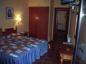 Imagen de la habitación del Hotel Orla. Foto 18