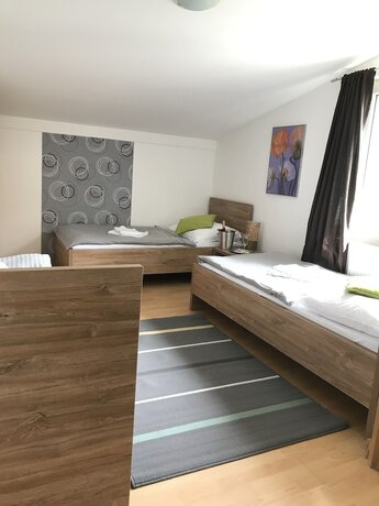 Imagen de la habitación del Hotel Orlan. Foto 16