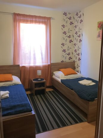 Imagen de la habitación del Hotel Orlan. Foto 19