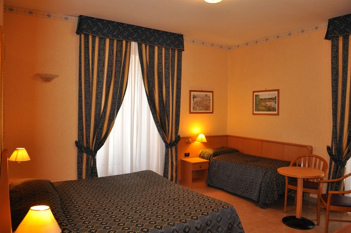 Imagen de la habitación del Hotel Orlanda. Foto 7