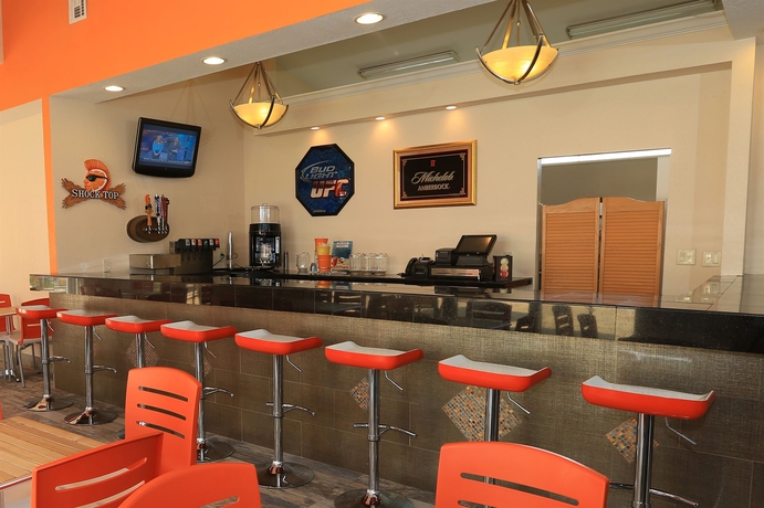 Imagen del bar/restaurante del Hotel Orlando International Drive North. Foto 6