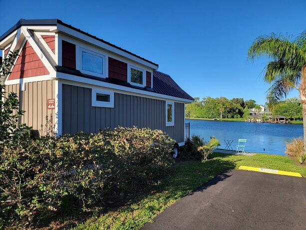 Imagen general del Hotel Orlando Lakefront Tiny House Community. Foto 7