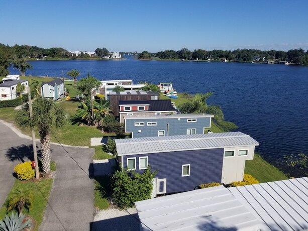 Imagen general del Hotel Orlando Lakefront Tiny House Community. Foto 9