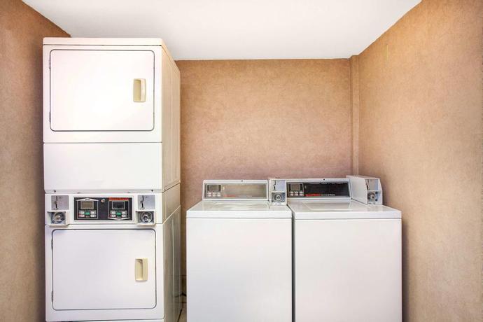 Imagen de los interiores del Hotel Orlando Palms. Foto 12