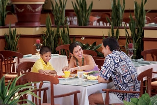 Imagen del bar/restaurante del Hotel Orlando Sun Resort (Ramada Resort - Celebration). Foto 4