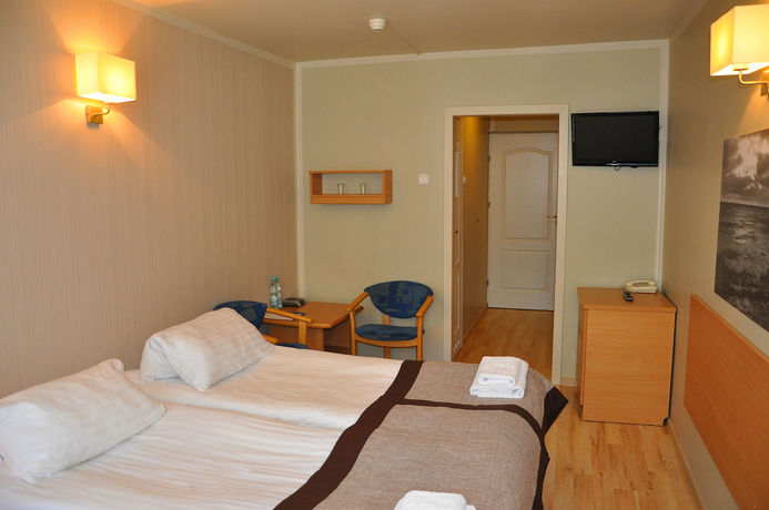 Imagen de los exteriores del Hotel Orle. Foto 12