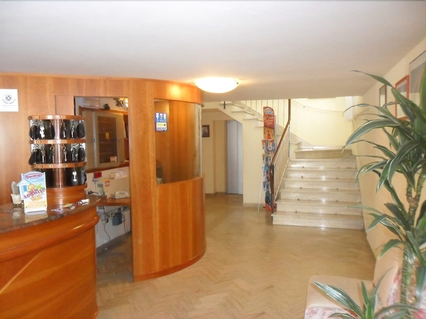 Imagen de los interiores del Hotel Orlov. Foto 18