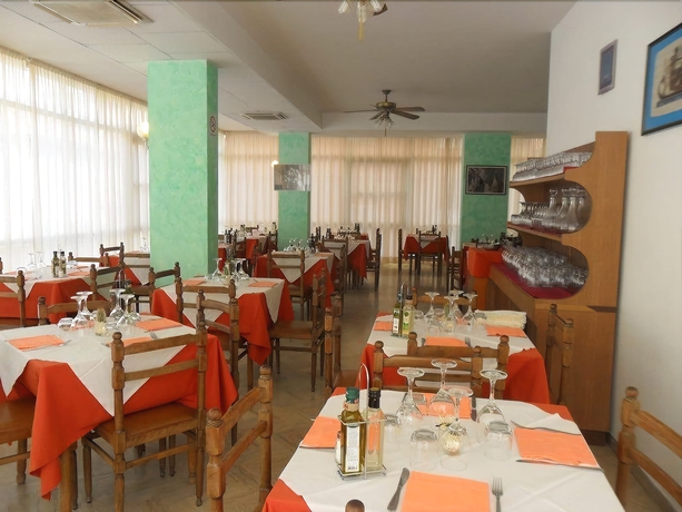 Imagen del bar/restaurante del Hotel Orlov. Foto 5