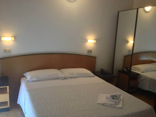 Imagen de la habitación del Hotel Orlov. Foto 12