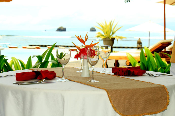 Imagen de la piscina del Hotel Orlowsky Discovery Candidasa. Foto 16