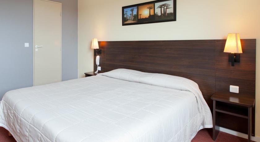 Imagen de la habitación del Hotel Orly Superior. Foto 2